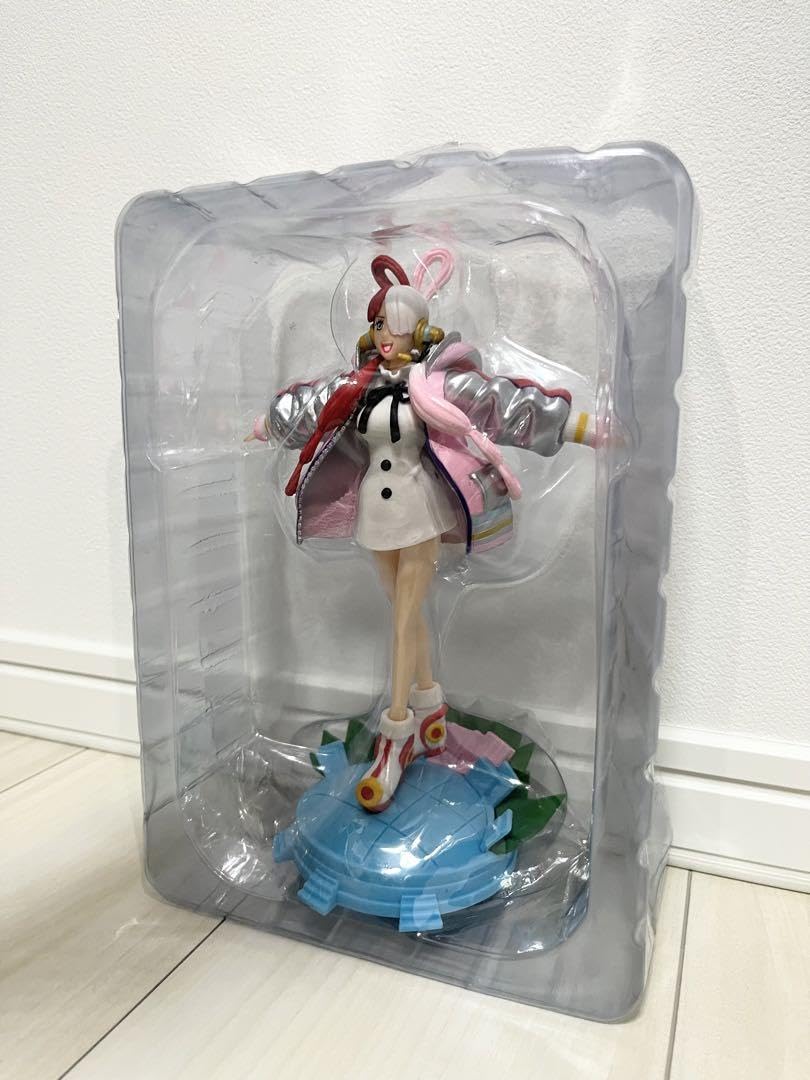 ONE PIECE ウタ フィギュア 海外正規品 Amazon.co.jp: ワンピース フィギュア ウタ 海外！ : おもちゃ